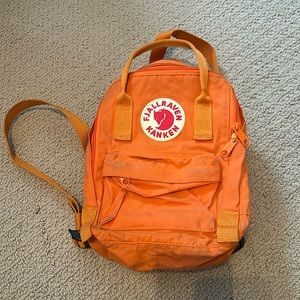 fjallraven kanken bag